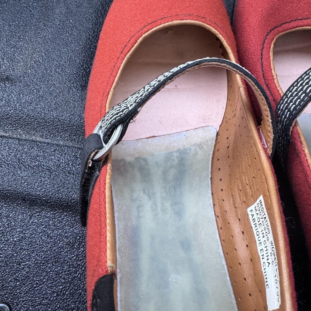 Meditation Mary Jane Shoes Womens Size 8.5 Red‎ Strap Comfort Flats 0907CS09 - Picture 5 of 12